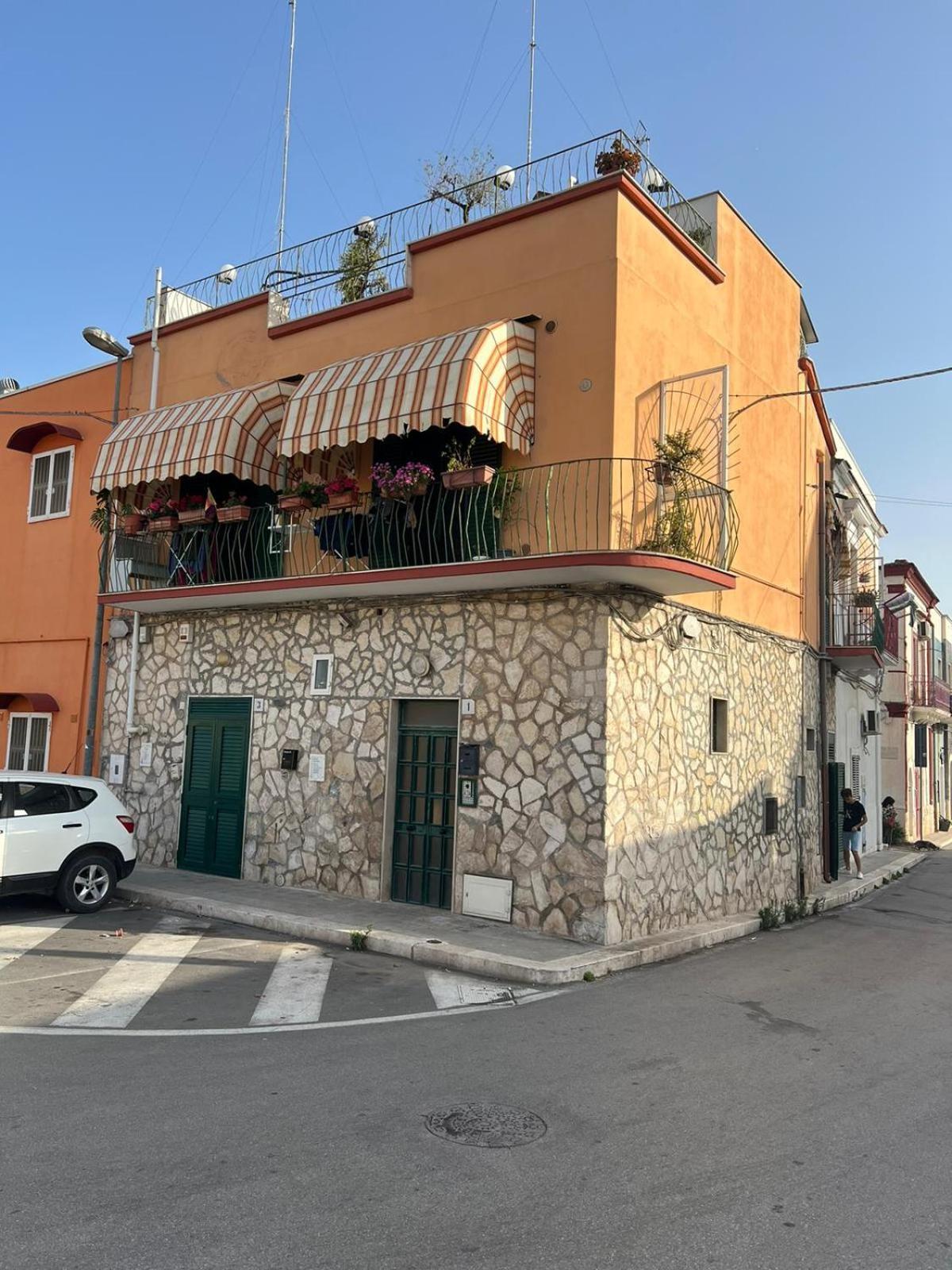 Dimora Cuoccio Bed & Breakfast Bari Luaran gambar
