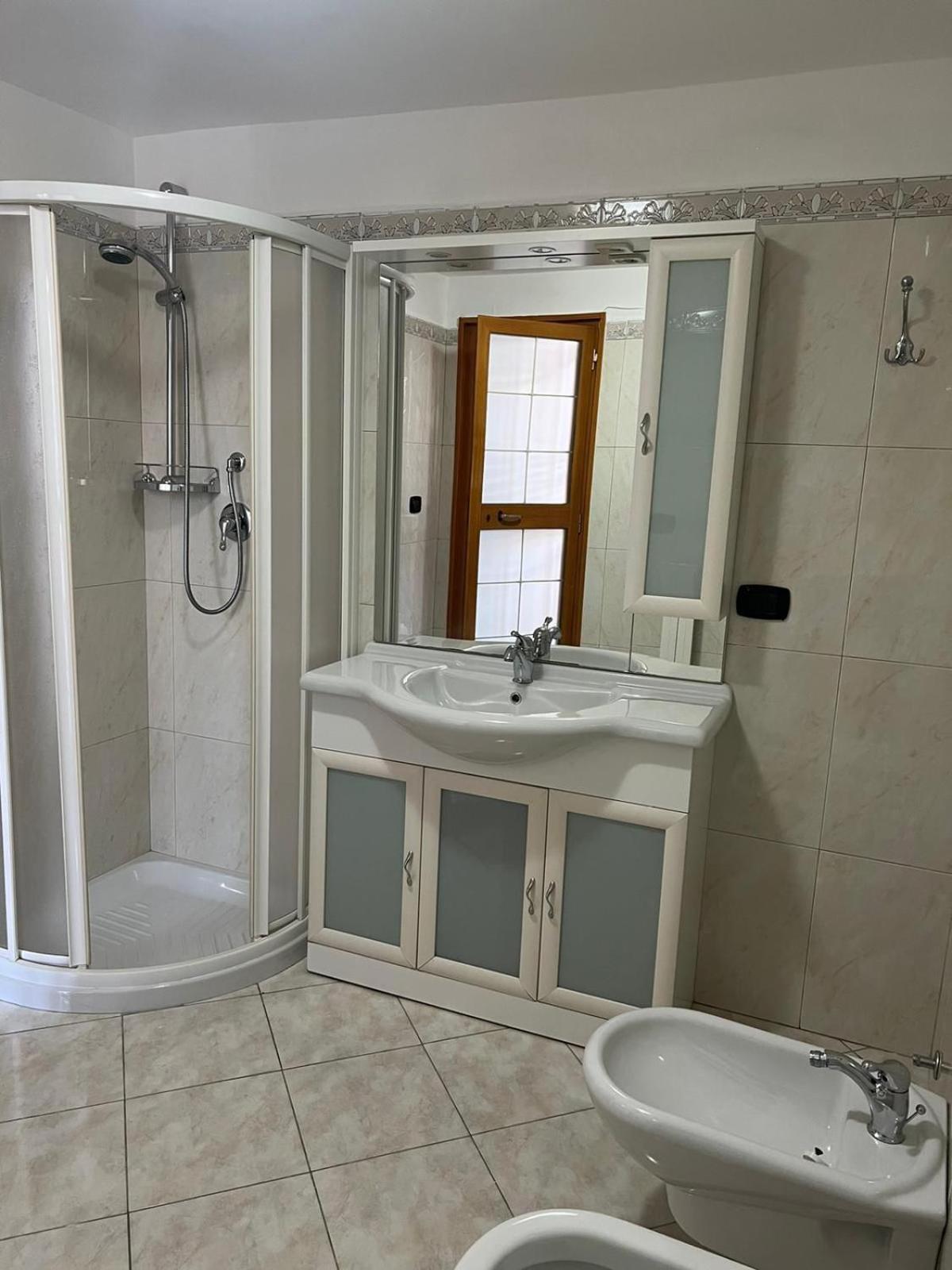 Dimora Cuoccio Bed & Breakfast Bari Luaran gambar